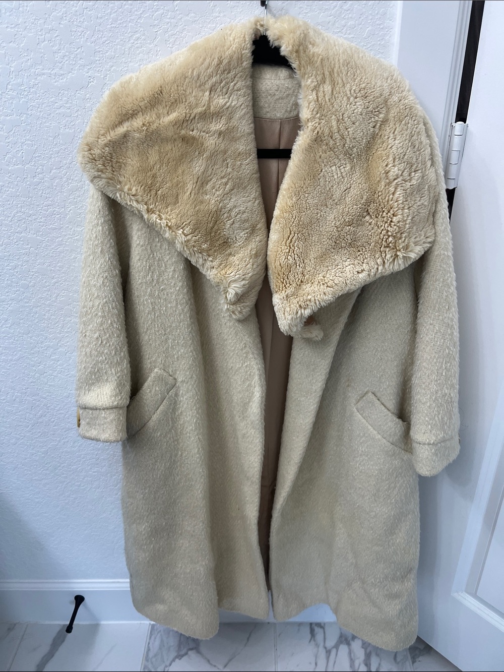 1960s Sherpa Coat with 3/4 sleeve
